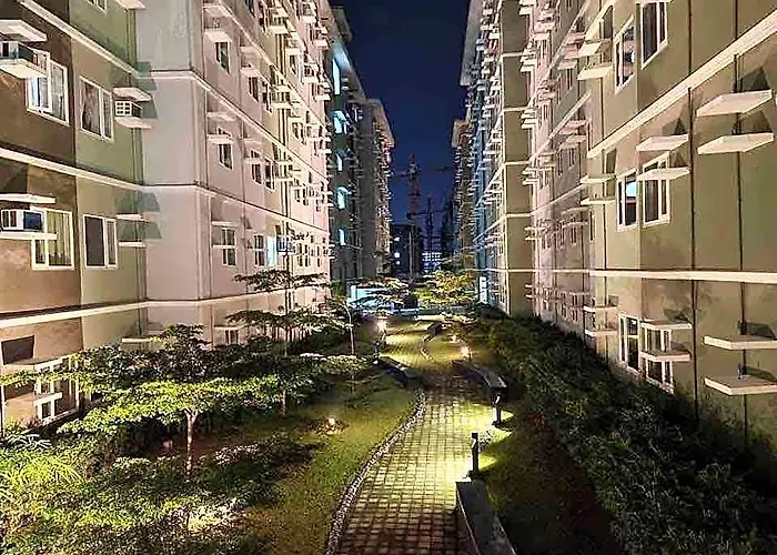 Trees Residences Staycation 2 Bedroom 2* Manila